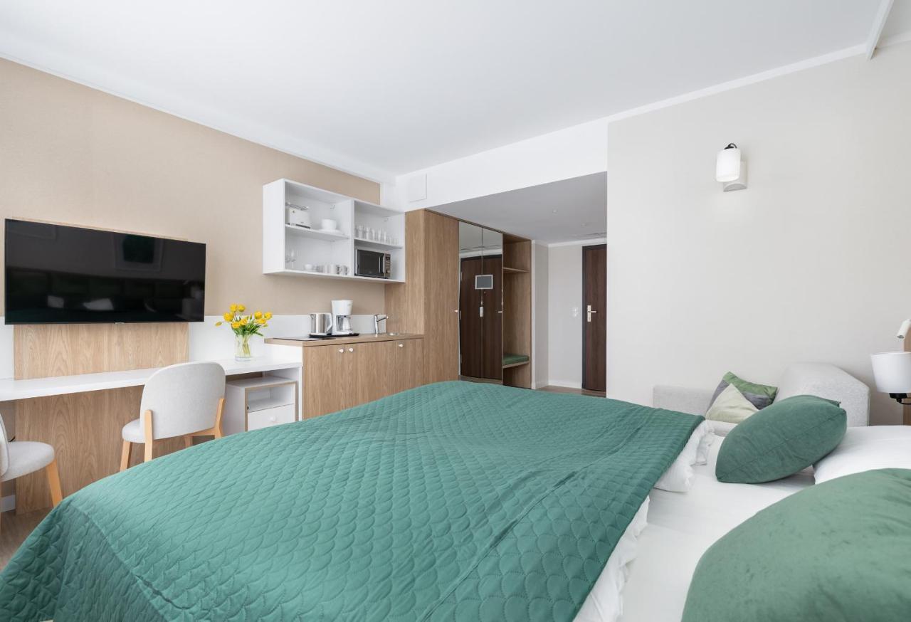 Bel Mare Leaf With Balcony By Renters Apartament *